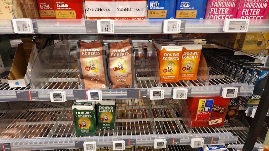 Lege koffieschappen bij Jumbo en AH: 'Keiharde onderhandelingen met Douwe Egberts'