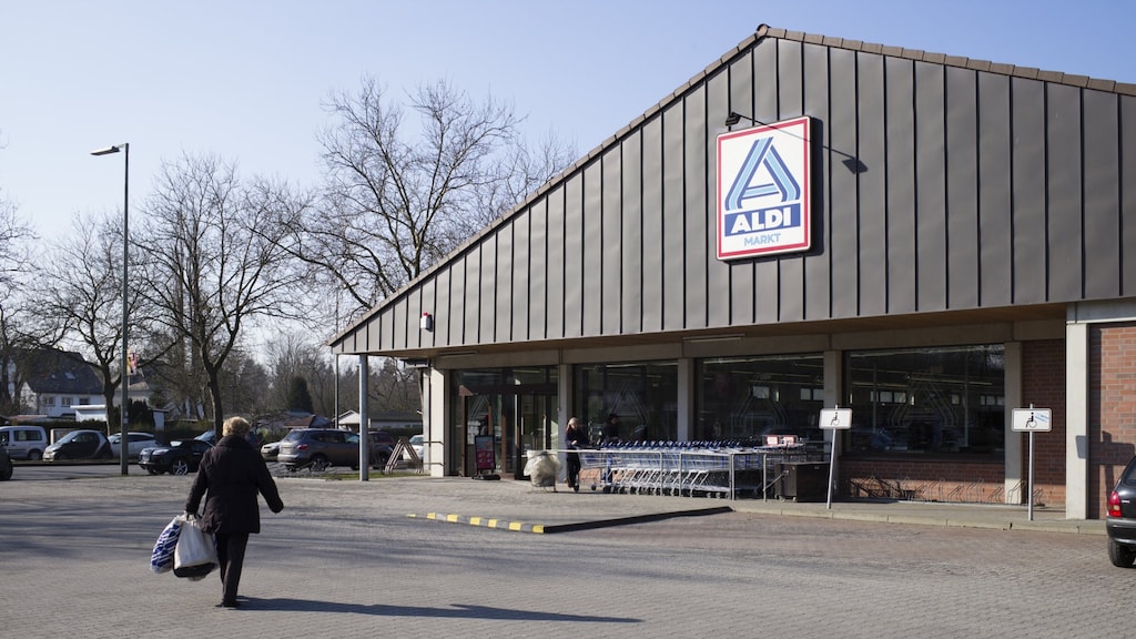 Aldi stopt met zelfscan via app: 'Klant rekent liever af bij kassa'
