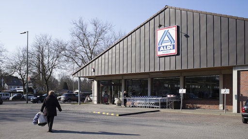 Aldi stopt met zelfscan via app: 'Klant rekent liever af bij kassa'