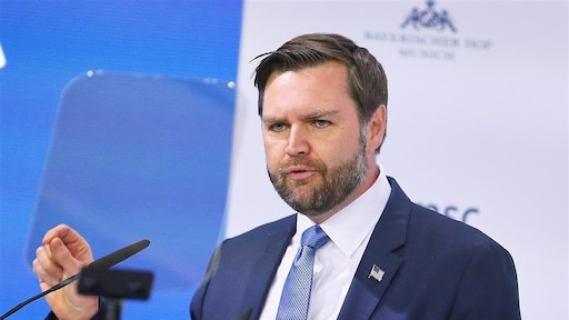 Olaf Scholz boos op J.D. Vance: 'Geen bemoeienis met onze democratie'