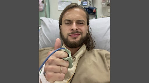 Nederlandse voetballer krijgt in Thailand enorme elektrische schok: 'Blij dat ik 't kan navertellen'