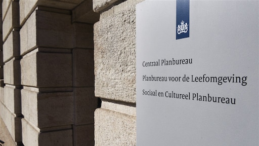 SCP: slechts helft Nederlanders geeft vertrouwen in politiek voldoende