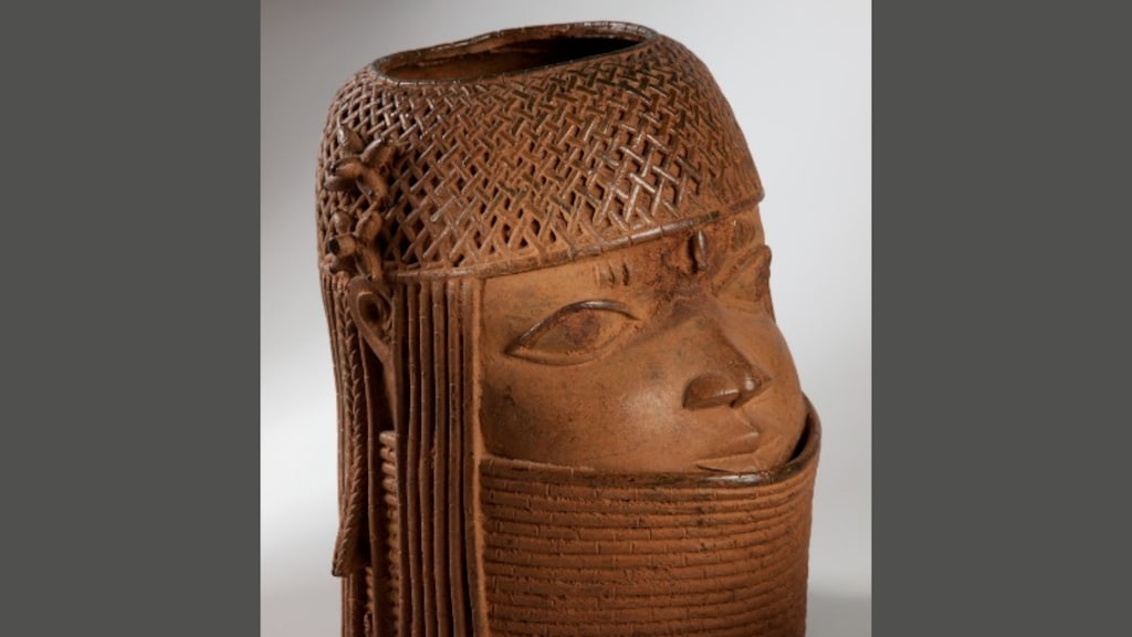 Een van de zogeheten Benin Bronzen die teruggaat naar Nigeria.
