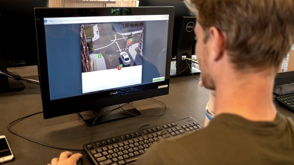 Dit soort foto's zijn in het nieuwe theorie-examen verleden tijd.