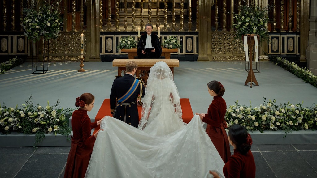 Nieuwe beelden van Máxima-serie onthullen iconisch huwelijksmoment