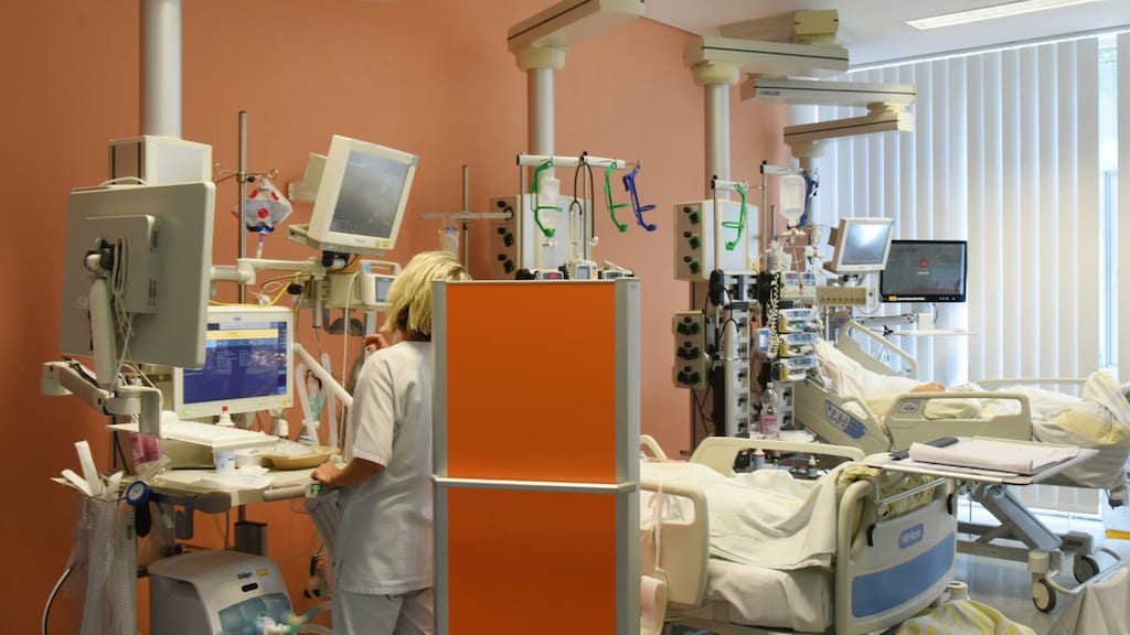 Yvonne besmette collega met corona: 'Vijf jaar later durf ik haar nog steeds niet aan te kijken'