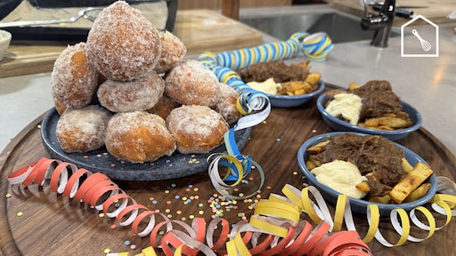 Klassiek patatje zuurvlees met zelfgemaakte friet én carnavalsdonuts
