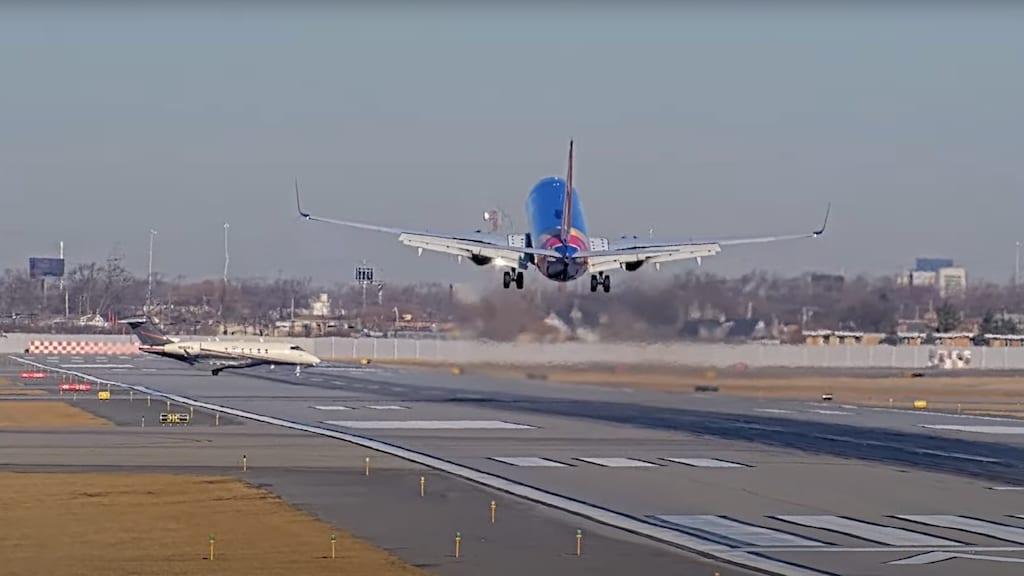 Oplettende piloot voorkomt op het nippertje grote vliegramp in Chicago