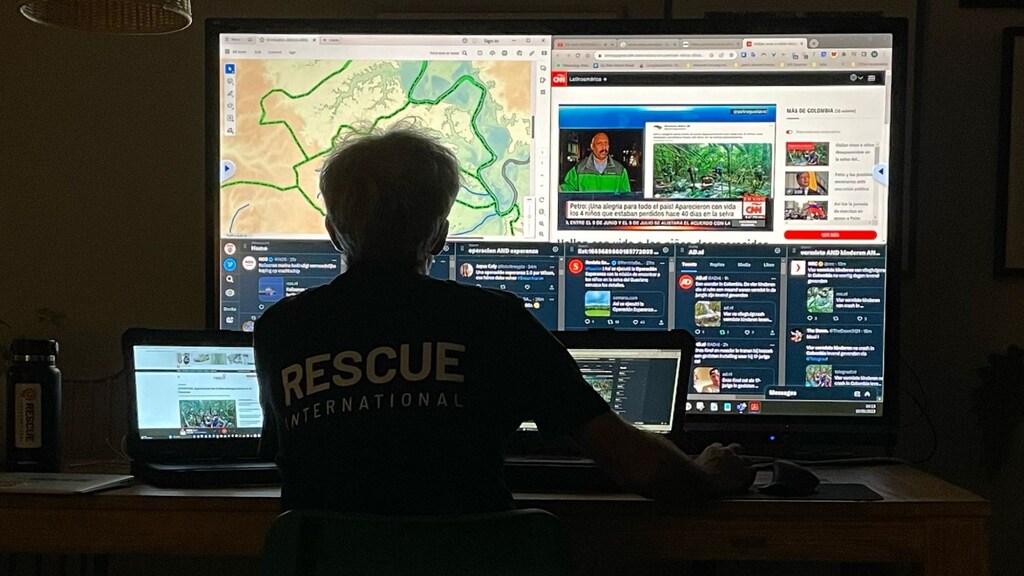 Humberto houdt alle ontwikkelingen rondom de vermiste Colombiaanse kinderen in de gaten.