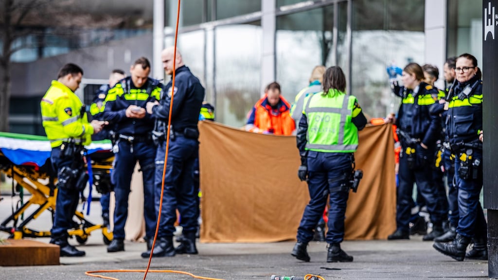 Glazenwasser overleden, viel vorige week tijdens werk naar beneden