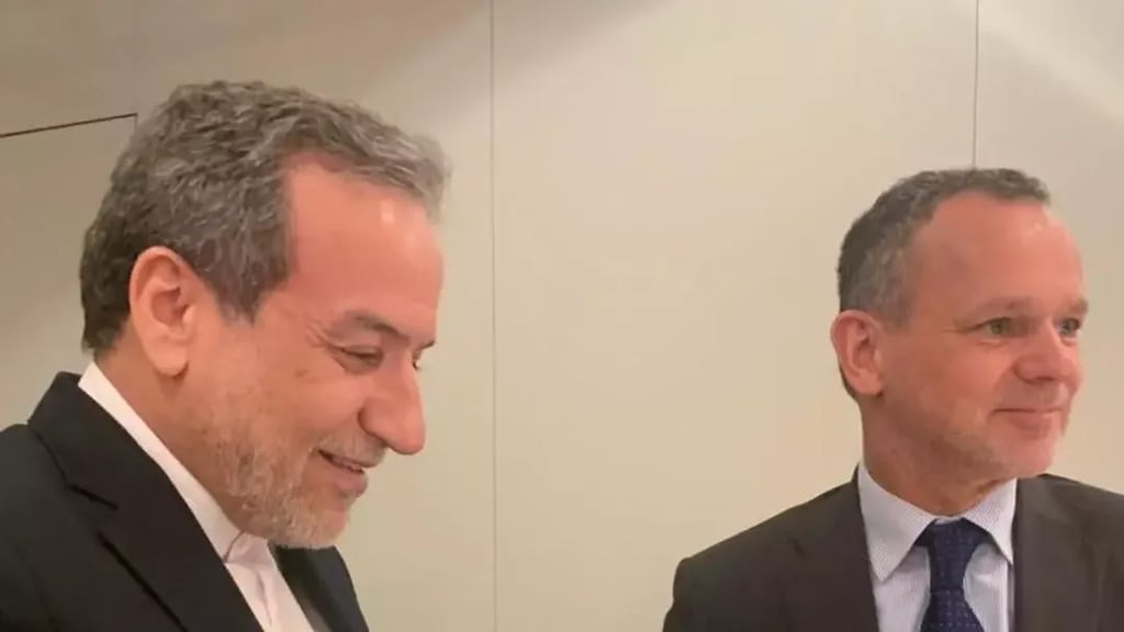 Minister Veldkamp ontmoet in november vorig jaar zijn Iraanse collega in Amsterdam.