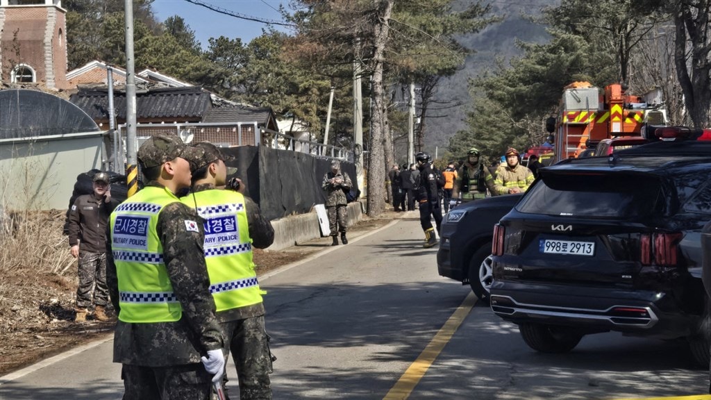 Hulpverleners op de plek waar het misging.