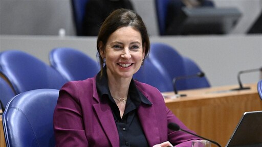 Minister Uitermark roept vrouwen op de lokale politiek in te gaan