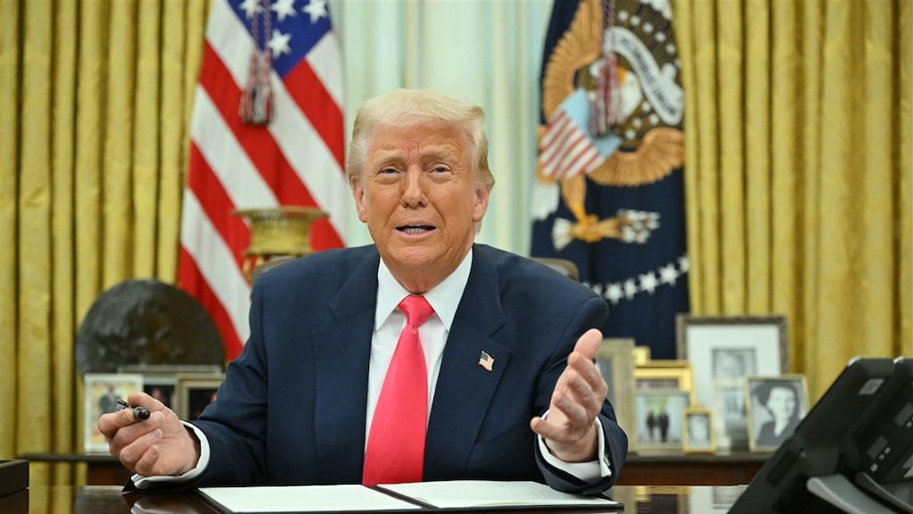 Trump voert druk op tegen media: journalisten worden vervangen door rechtse influencers