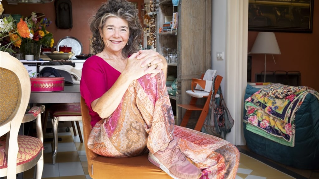 De dood van moederfiguur Dieuwertje Blok maakt ons voor even eensgezind