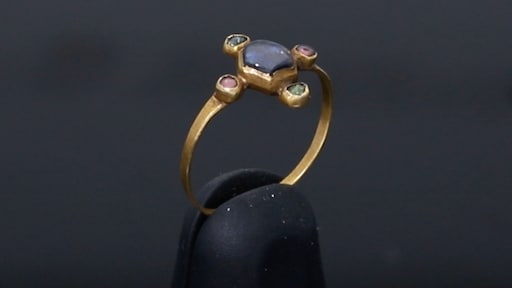 Britse man vindt ring ter waarde van 18.000 pond met metaaldetector