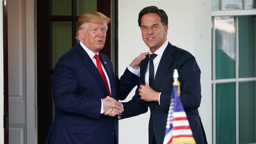 Rutte bezoekt Trump op moeilijk moment: 'Zijn eigen baan staat op de tocht'