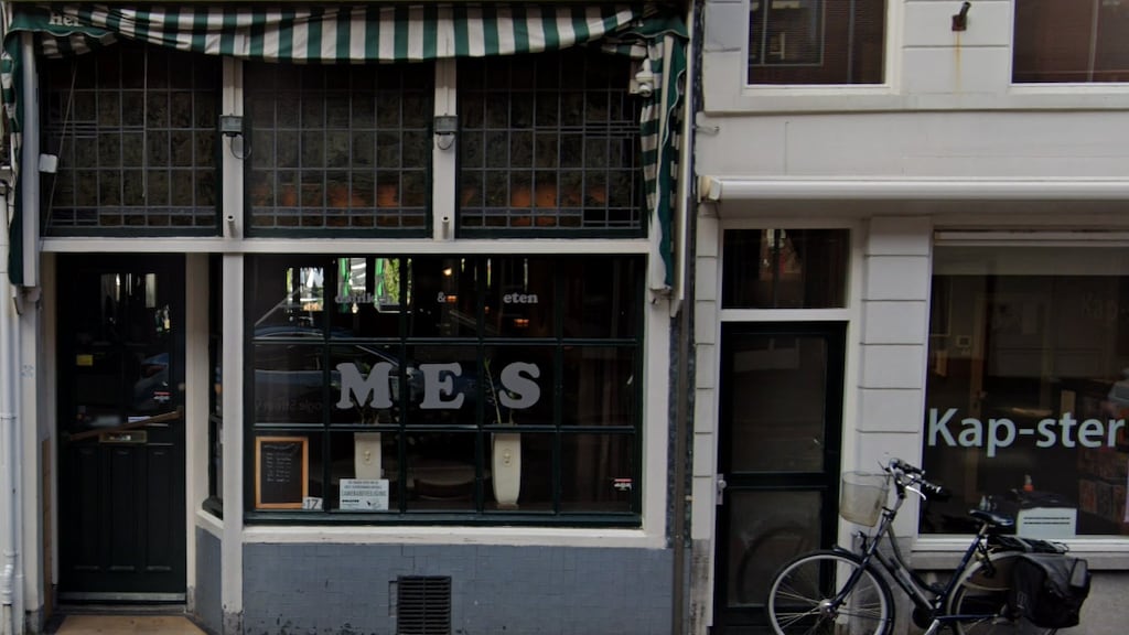 Café Mes mag geen Café Mes meer heten: naam zou wapens normaliseren