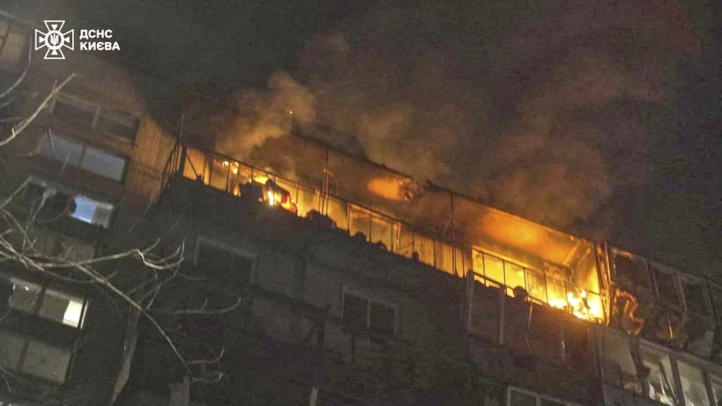 Russische drones raken flats in Kyiv, zeker drie doden