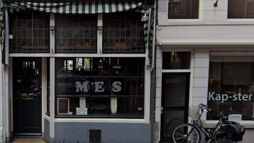 Verontwaardiging om 1 aprilgrap Vlaardingen: café Mes hoeft naam toch niet te veranderen