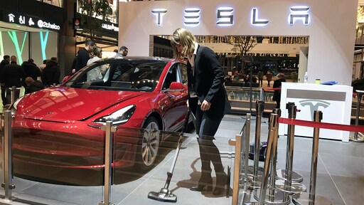 Verkoop Tesla's in Europa bijna gehalveerd vorige maand
