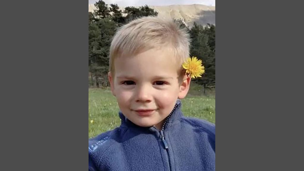 Grootouders en twee andere verdachten opgepakt om dood Franse peuter Émile