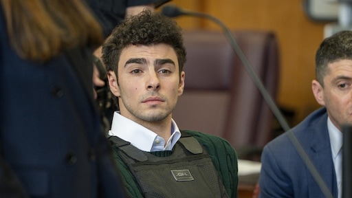 Hartvormige kaartjes verstopt in sokken voor moordverdachte Mangione