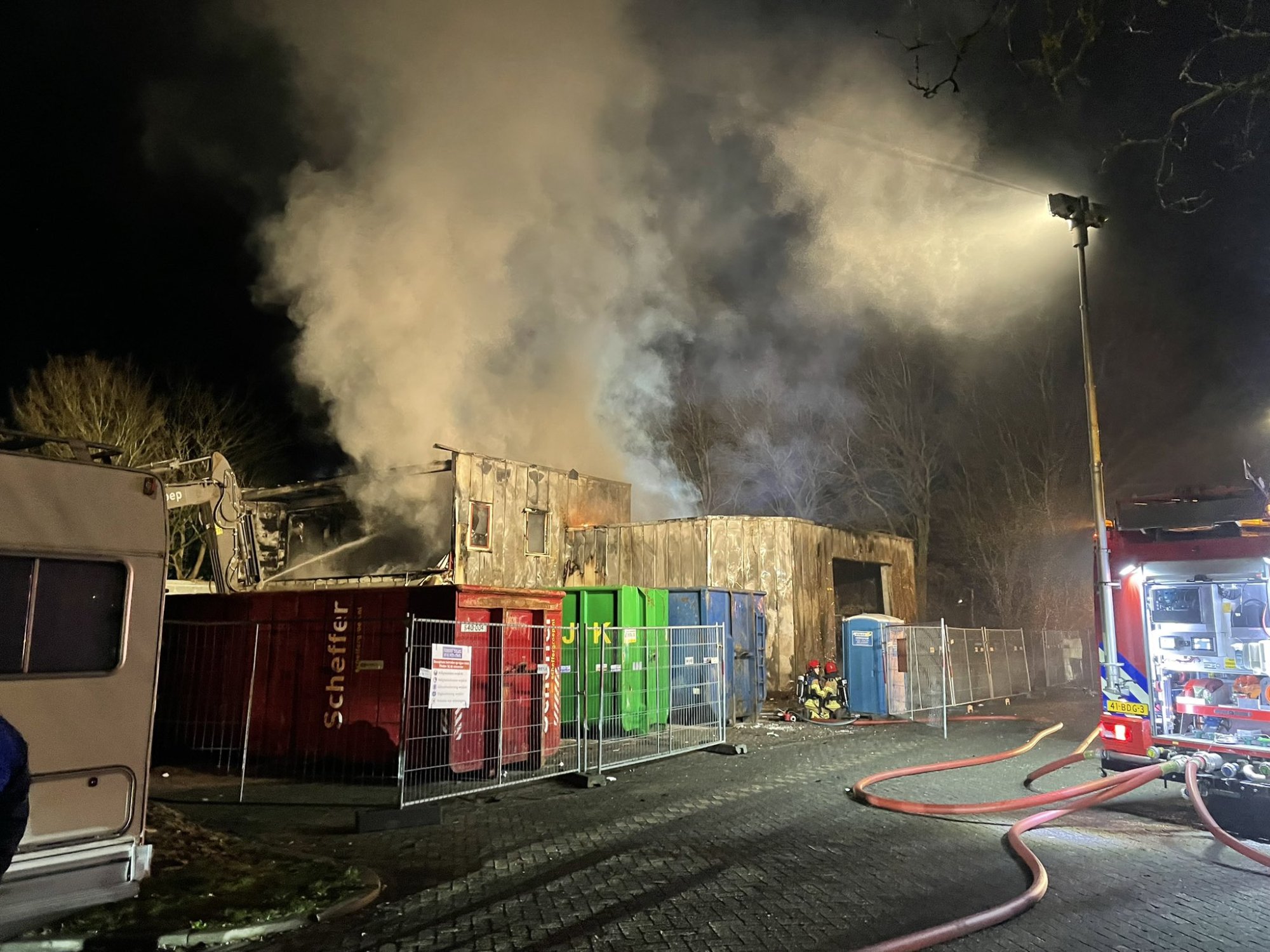 Grote brand in oude brandweerkazerne Urk