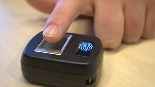 Proef: hooligans uit drie steden moeten zich melden met Mini ID