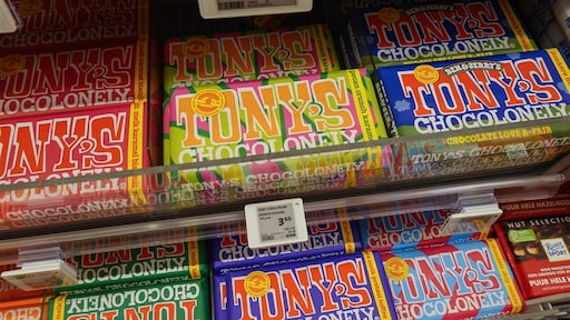 Tony's Chocolonely waarschuwt voor steentjes in chocoladerepen
