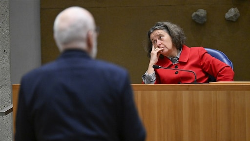 Kamermeerderheid verwerpt motie van wantrouwen tegen Faber