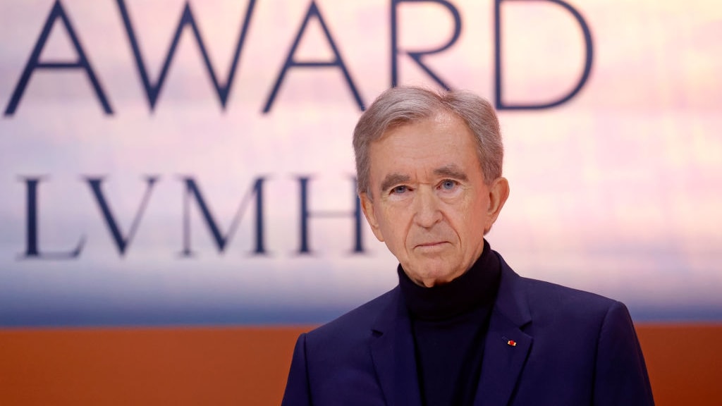 Bernard Arnault weigert troonsafstand: visionair strateeg of keiharde zakenman?