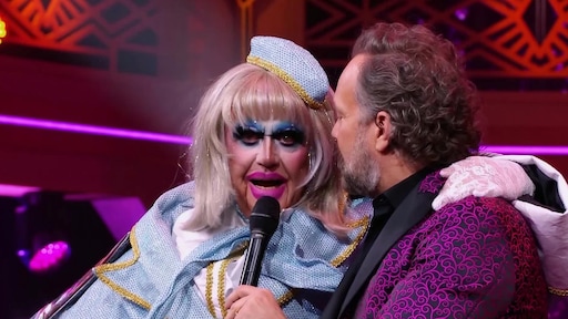 Panel én kijkers thuis gieren het uit om Mystery Queen in Make Up Your Mind: 'Had helemaal geen zin'