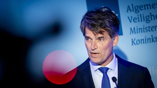 AIVD-baas adviseert ouders: kijk samen met je kinderen Netflixserie Adolescence