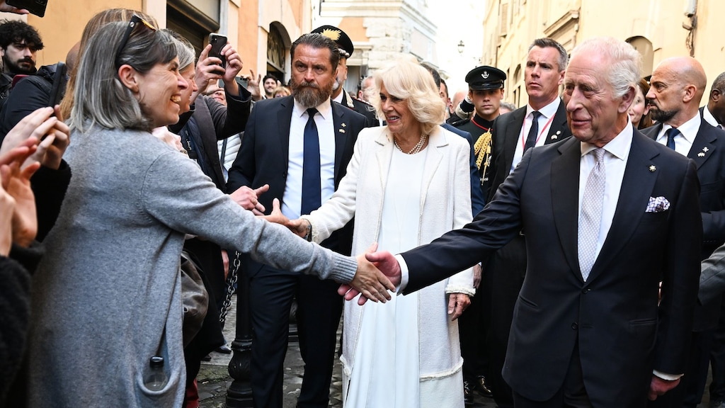 Koning Charles en koningin Camilla in Italië