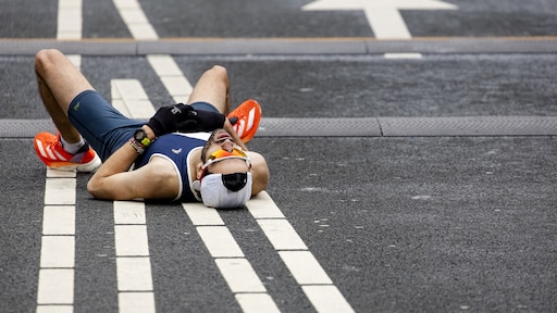 Duizenden marathonlopers blijven weerapps maar refreshen: wordt het té warm?