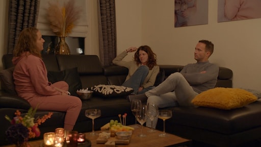 Vragenspel van John eindigt in Boer zoekt vrouw met tranen door concurrentiestrijd: 'Ellebogenwerk'