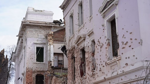 'Totale schending oorlogsrecht': mogelijk clustermunitie gebruikt bij raketaanval op Soemy