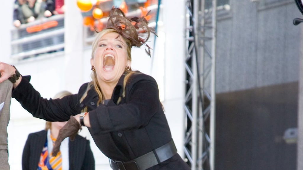 Van wc-pot werpen tot koekhappen: dit waren memorabele koningsdagmomenten