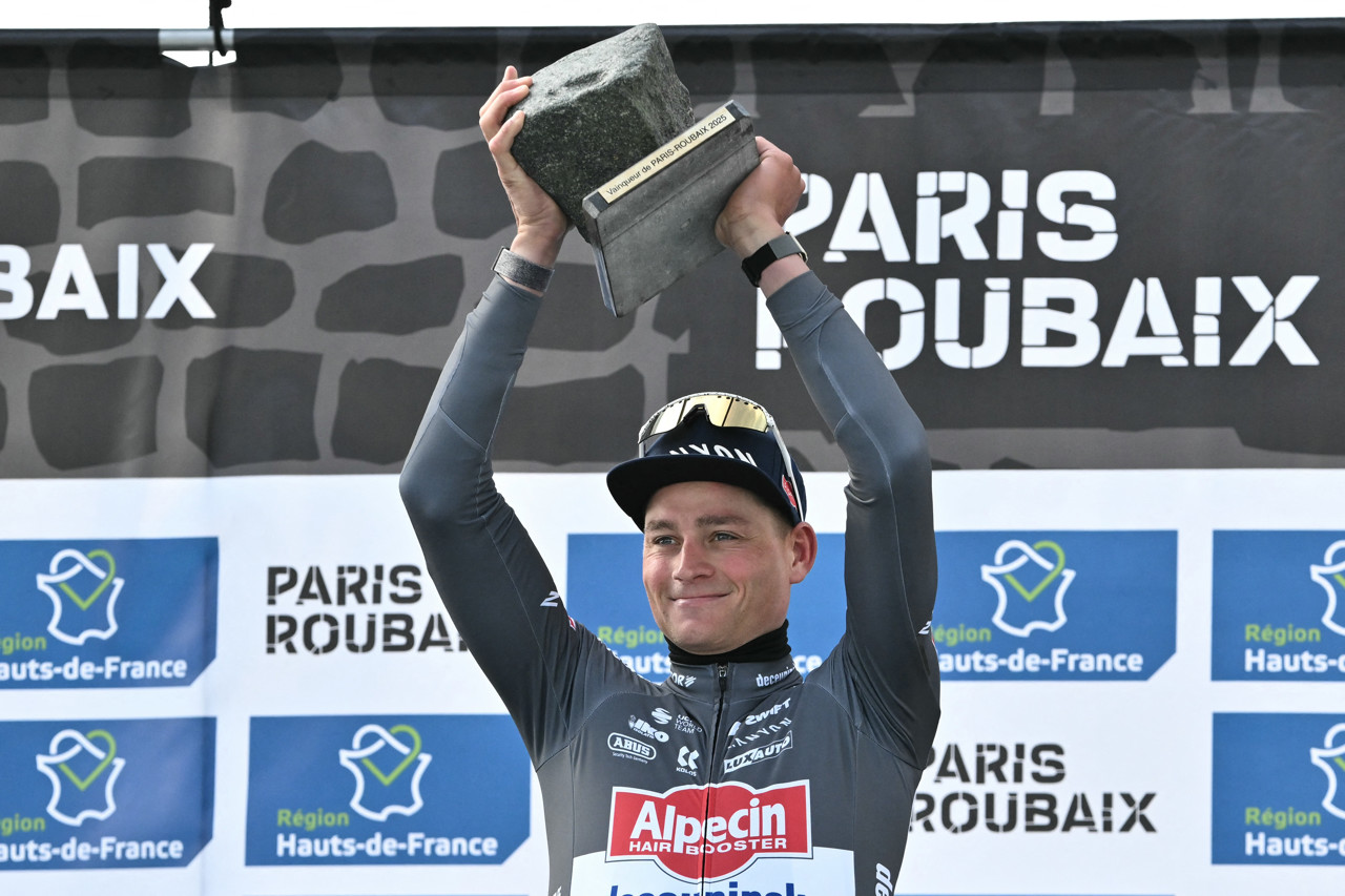 Man die op Mathieu van der Poel spuugde geïdentificeerd