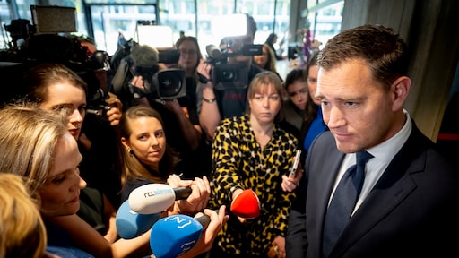 Zo betaalt het kabinet de maatregelen uit de voorjaarsnota: hogere belasting en uitstel gratis kinderopvang