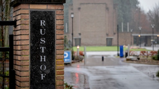 Vier vrouwen vervolgd voor grafschennis in Amersfoort tijdens 'geesten oproepen'