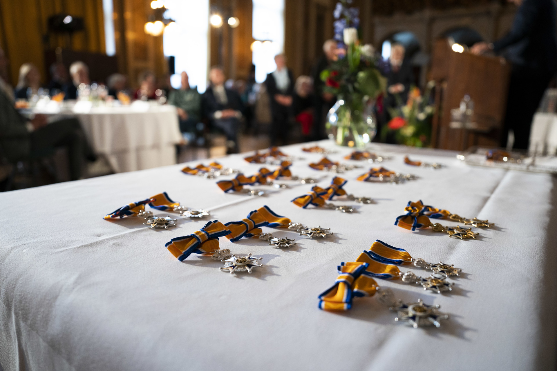 Ruim 3400 lintjes uitgereikt, deze mensen krijgen er een in jouw gemeente