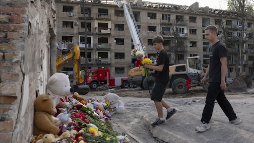 'Doneren uit woede': na elke raketaanval sturen Oekraïners weer geld naar het leger