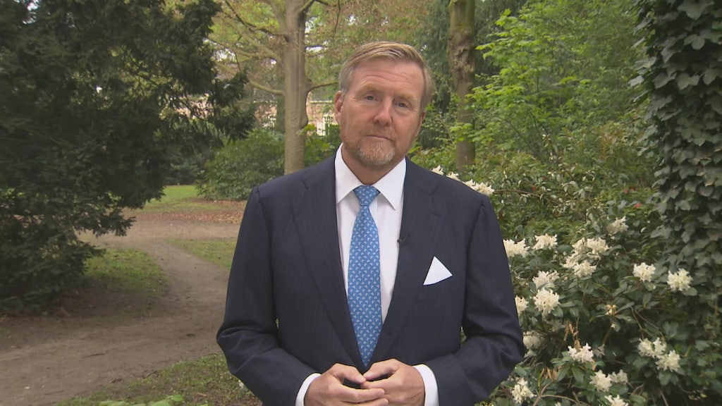 Koning Willem-Alexander staat op Koningsdag stil bij uitvaart paus: 'Dag heeft twee gezichten'