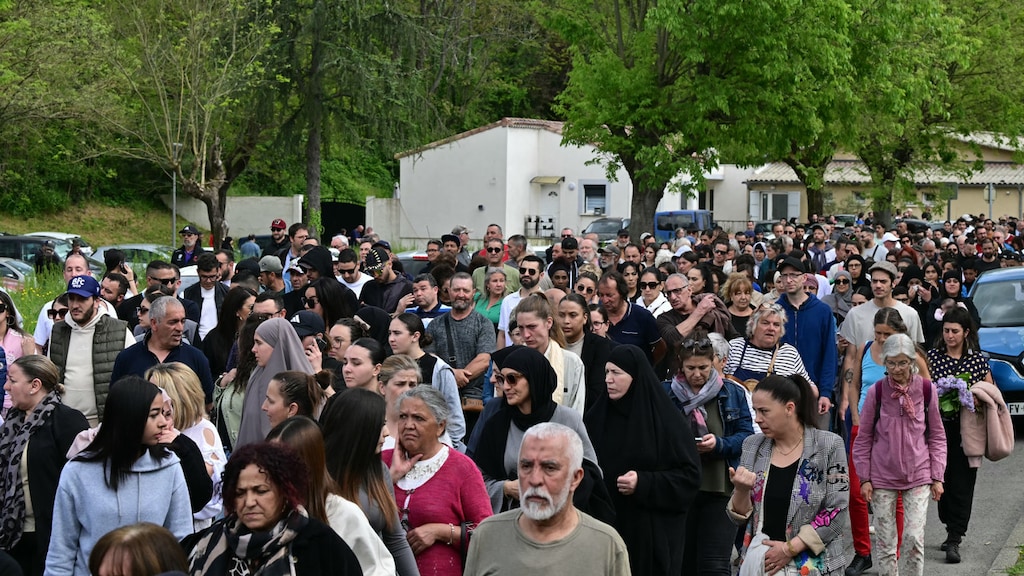 Veel betogers op de been in het Franse dorp.