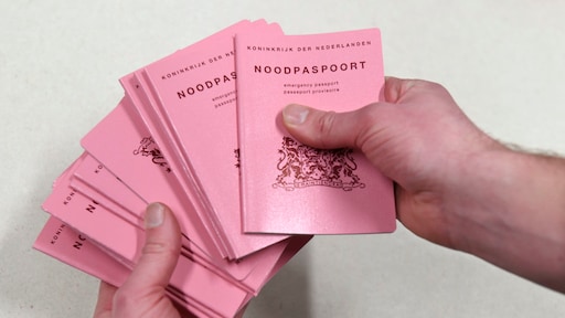 Marechaussee moet hoog aantal noodpaspoorten uitgeven