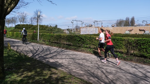 Meldingen over fatbikers die vrouwen op billen slaan verdubbeld