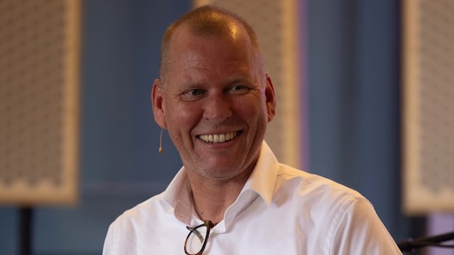 Van onderwijsvernieuwer naar daklozenhelper: Dream School-rector Eric strijdt voor kwetsbaren