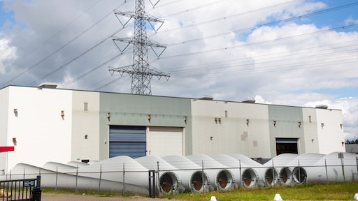 Failliete windmolenbouwer EWT maakt doorstart